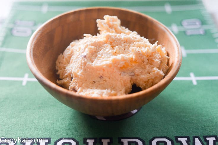 The Ultimate Smoked Gouda Cheese Dip: An Easy 3-Ingredient Appetizer