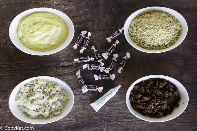 Ingredients for the Kitty Litter Cake.