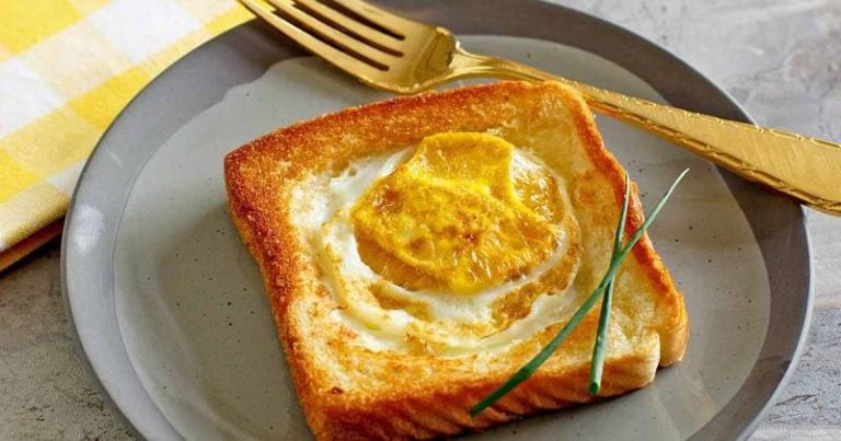 Make your own Cracker Barrel Egg In a Basket at home with this easy copycat recipe.