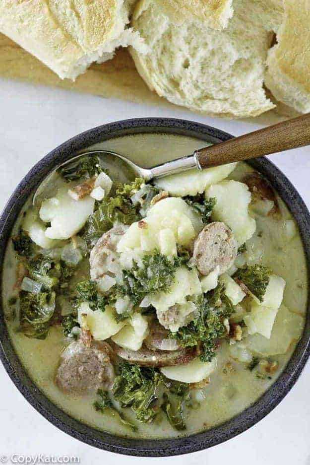 a bowl of zuppa toscano