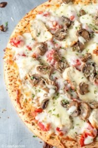 homemade Olive Garden chicken formaggio pizza