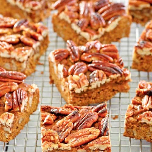 pecan pie brownies on a wire rack.