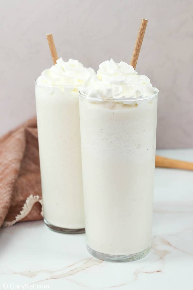homemade Starbucks vanilla bean frappuccino drinks.