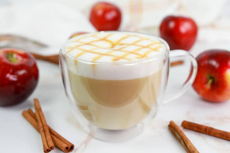 Starbucks Apple Crisp Oatmilk Macchiato