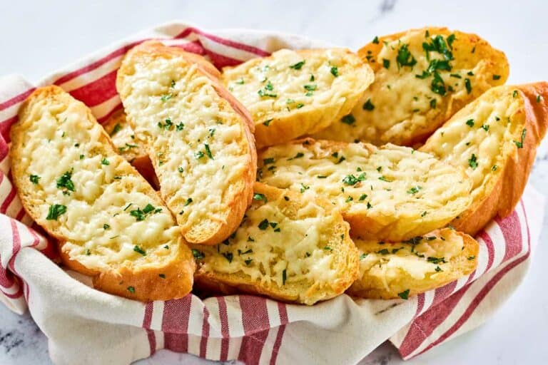 Pasta House Company Garlic Cheese Bread Recipe