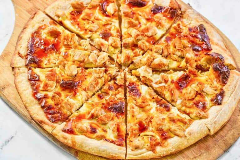 Copycat Domino’s Buffalo Chicken Pizza