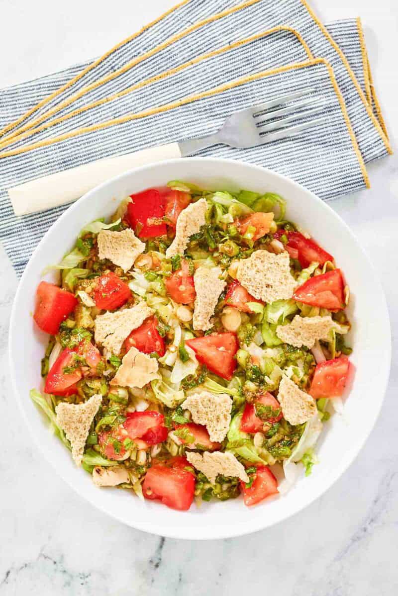 Copycat green jacket salad and dressing in a bowl.