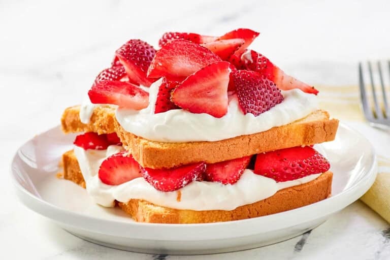 Jason’s Deli Strawberry Shortcake