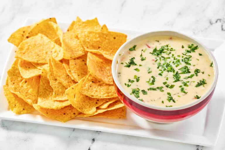 Copycat Applebees Queso Blanco