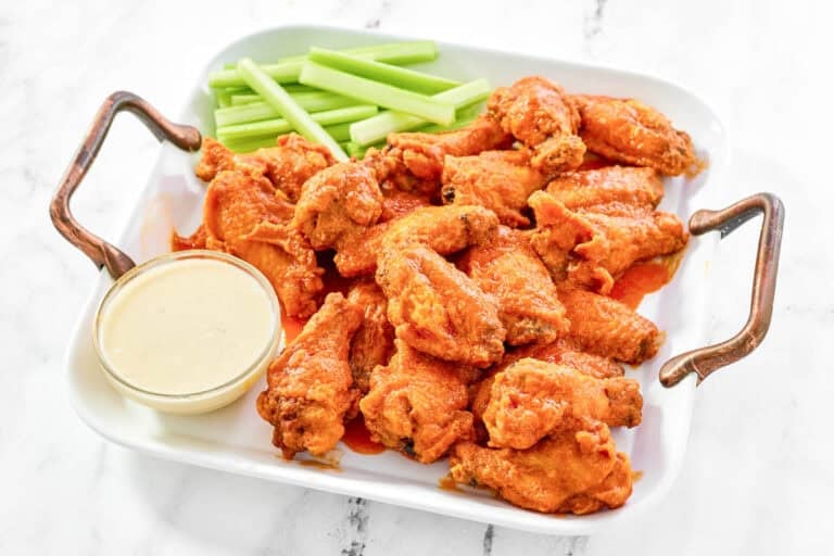 Wings and Things Garlic Buffalo Wings Recipe
